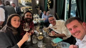 Giorgia, Lorenzo, Cristian e Giuseppe al tavolo